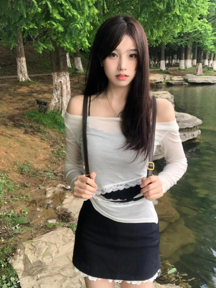 被解救的姜戈 封面