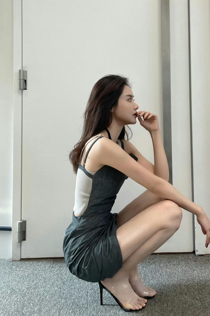 影评配图 · 黑色幽默氛围一角 · 连播